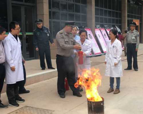 移民澳洲需要什么条件{移民澳洲布里斯班好吗，看看当地人聊的这些细节就明